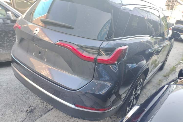 Used Nio ES8 2020 415 km Signature Edition 6-Seater Version Rear Right 45 Deg