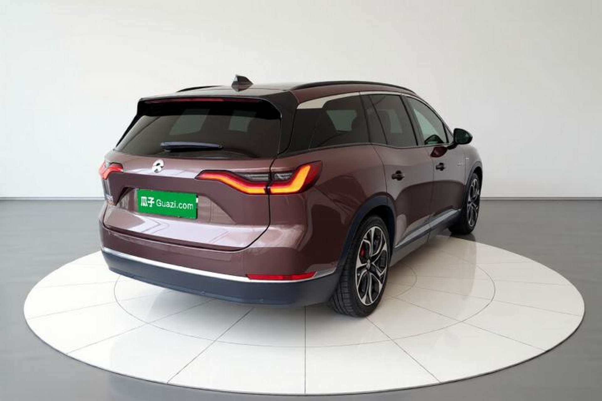 Used Nio ES8 2020 415 km Signature Edition 6-Seater Version Rear Right 45 Deg