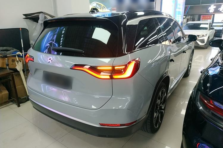 Used Nio ES8 2020 580 km Range Signature Edition Six-Seater Version Rear Right 45 Deg