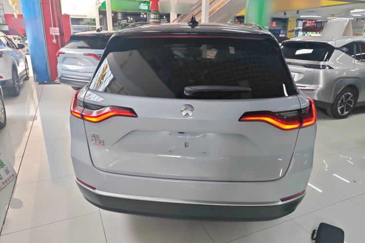Used Nio ES8 2020 415 km Range 6-Seater Version Rear