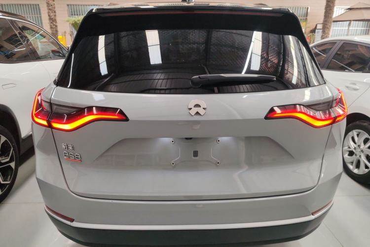 Used Nio ES8 2020 580 km Range Six-Seater Version Rear