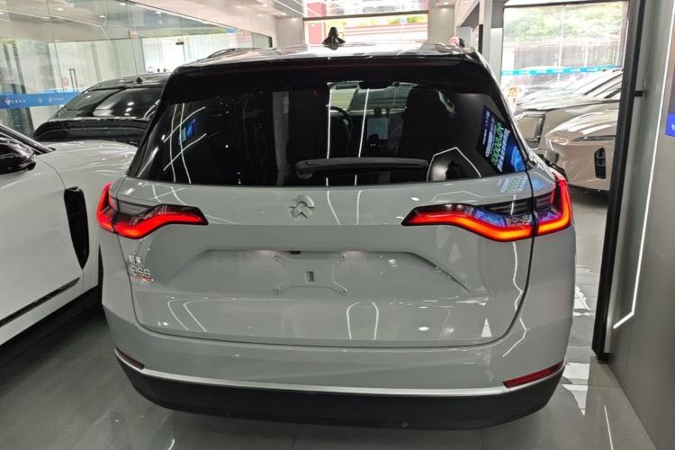 Used Nio ES8 2020 580 km Range Signature Edition Six-Seater Version Rear
