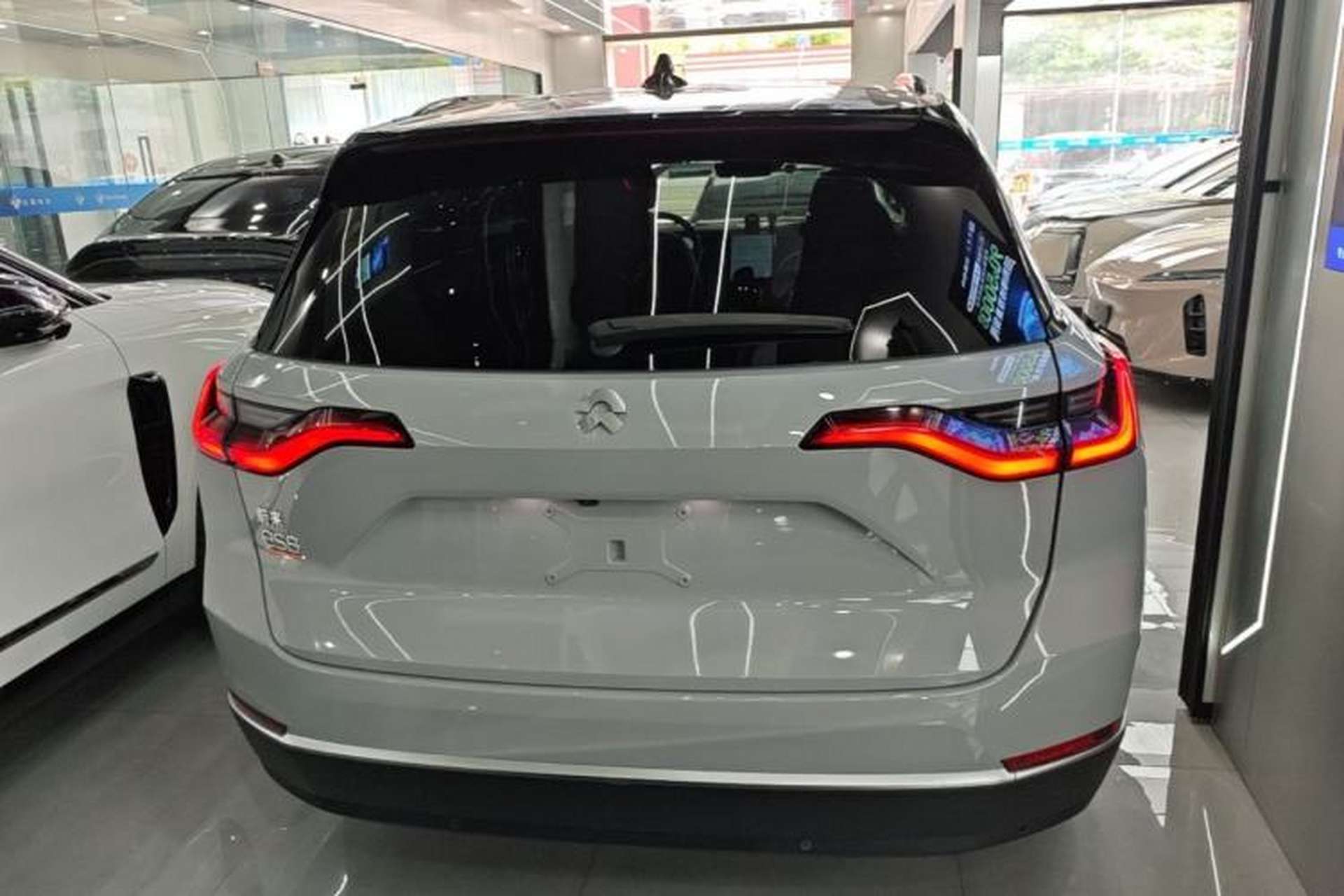 Used Nio ES8 2020 580 km Range Signature Edition Six-Seater Version Rear