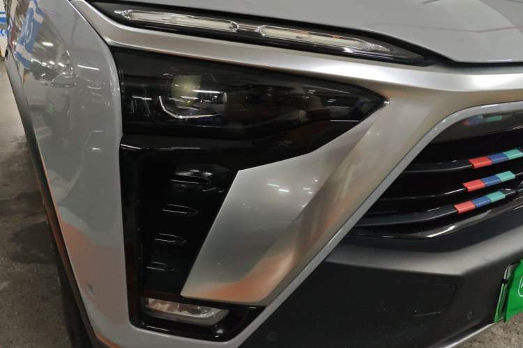 Used Nio ES8 2020 415 km Range 6-Seater Version Right Front Headlight