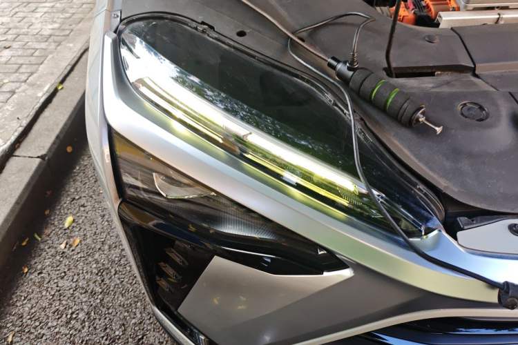 Used Nio ES8 2020 415 km Range 6-Seater Version Right Front Headlight