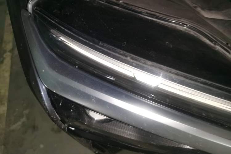 Used Nio ES8 2020 580 km Range Signature Edition Six-Seater Version Right Front Headlight