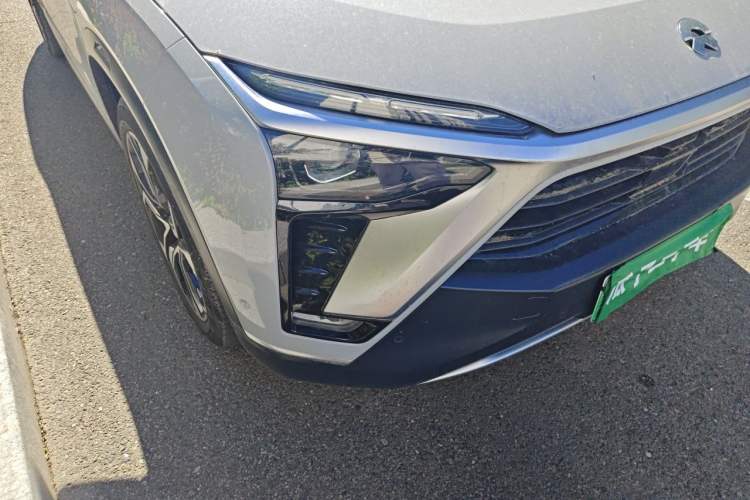 Used Nio ES8 2020 580 km Range Signature Edition Six-Seater Version Right Front Headlight