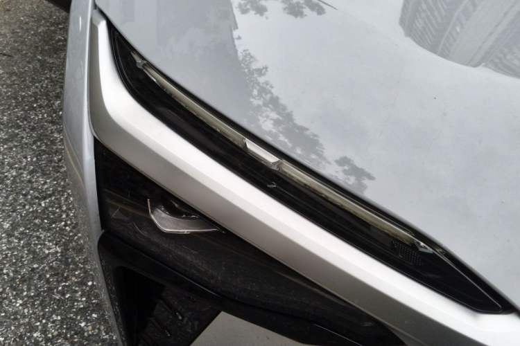 Used Nio ES8 2020 580 km Range Six-Seater Version Right Front Headlight
