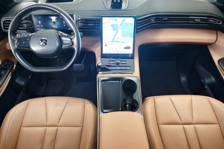 Used Nio ES8 2020 415 km Range 6-Seater Version Right Front Seat