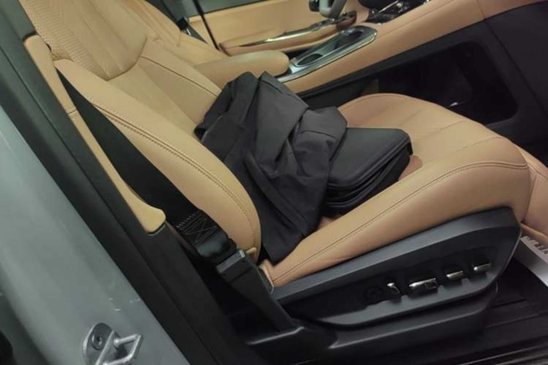 Used Nio ES8 2020 415 km Range 6-Seater Version Right Front Seat