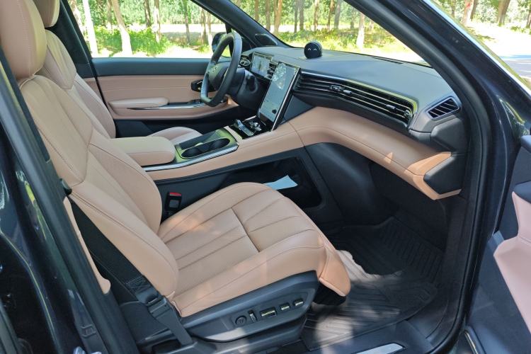 Used Nio ES8 2020 450KM Signature Edition Six-Seater Version Right Front Seat