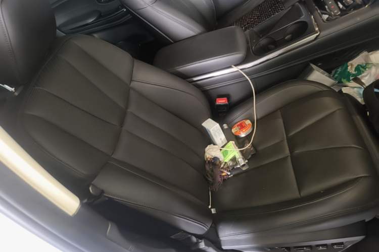 Used Nio ES8 2020 415 km Range 6-Seater Version Right Front Seat