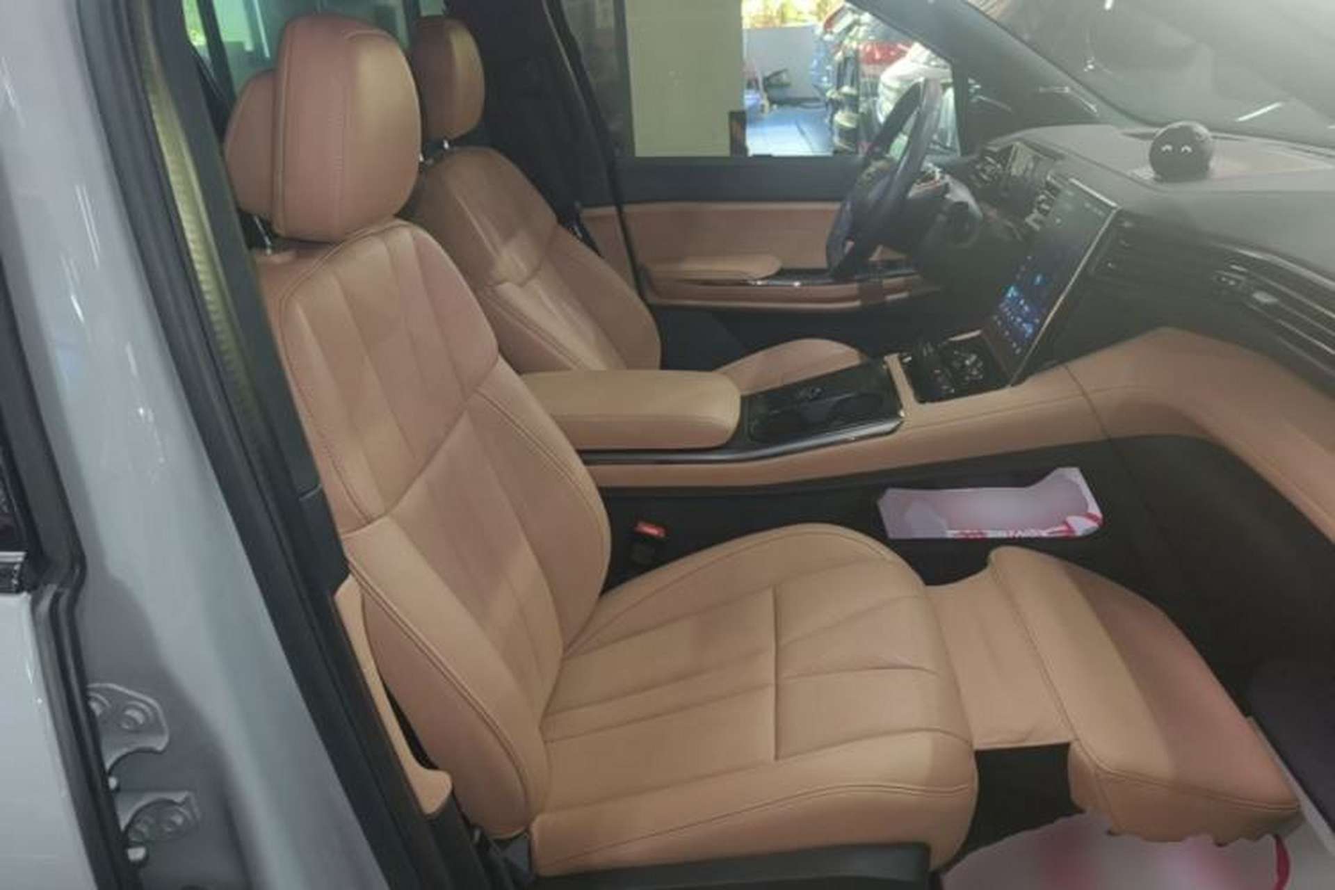 Used Nio ES8 2020 415 km Range 6-Seater Version Right Front Seat