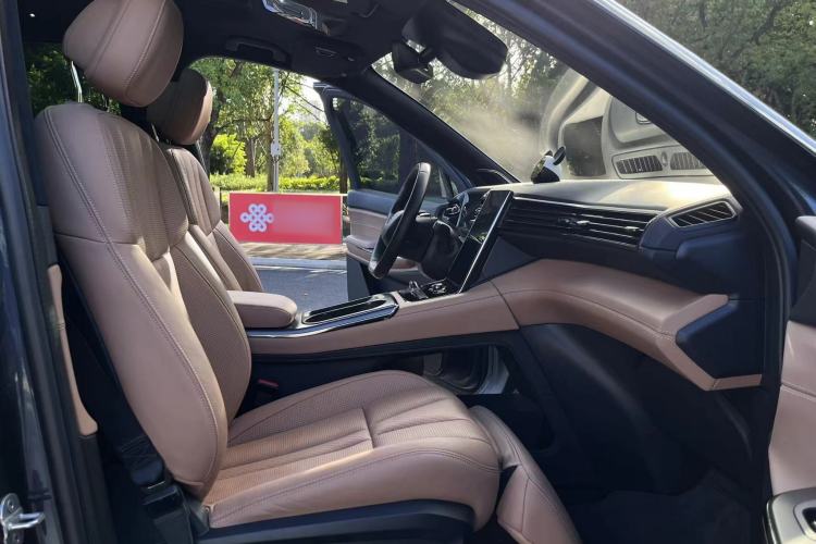 Used Nio ES8 2020 415 km Signature Edition 6-Seater Version Right Front Seat