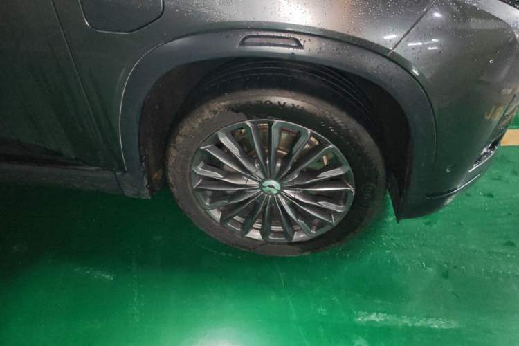 Used Nio ES8 2020 415 km Range 6-Seater Version Right Front Wheel Hub