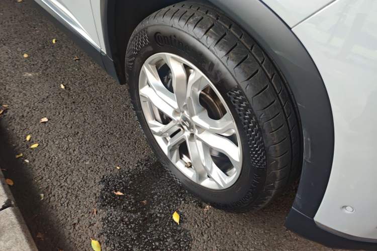 Used Nio ES8 2020 415 km Range 6-Seater Version Right Front Wheel Hub