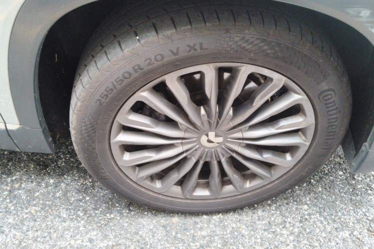 Used Nio ES8 2020 580 km Range Six-Seater Version Right Front Wheel Hub