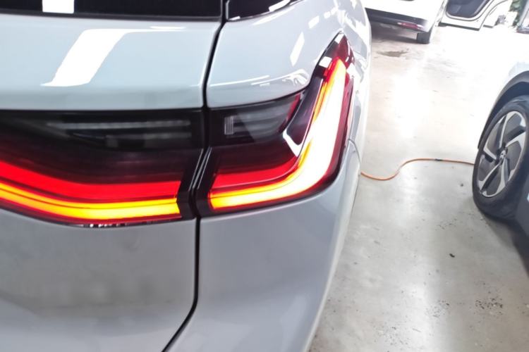 Used Nio ES8 2020 415 km Range 7-Seater Version Right Rear Taillight