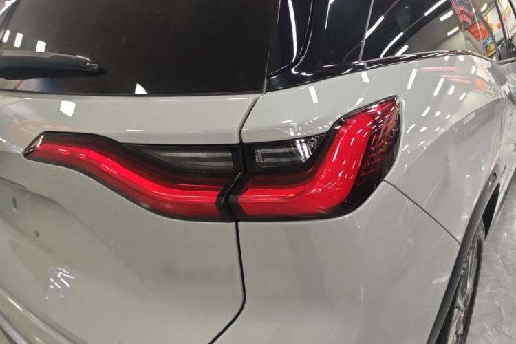 Used Nio ES8 2020 580 km Range Six-Seater Version Right Rear Taillight