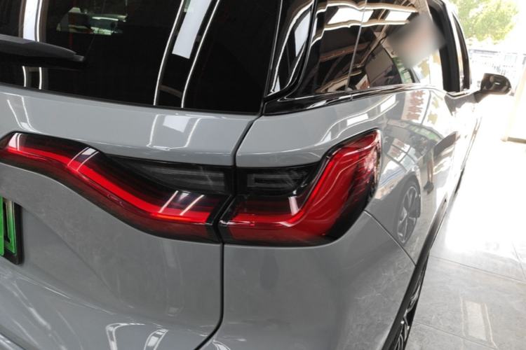 Used Nio ES8 2020 580 km Range Signature Edition Six-Seater Version Right Rear Taillight