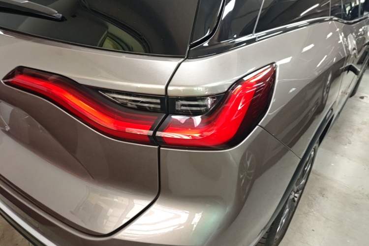 Used Nio ES8 2020 415 km Range 6-Seater Version Right Rear Taillight
