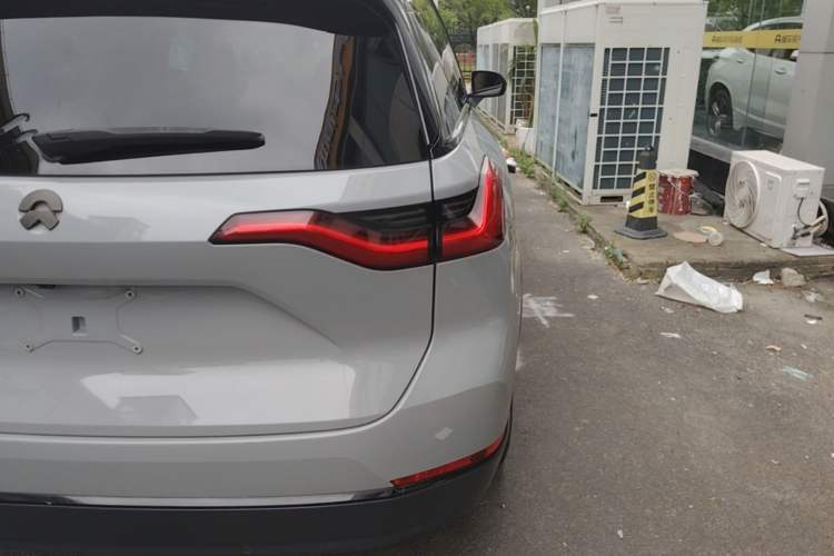 Used Nio ES8 2020 415 km Signature Edition 6-Seater Version Right Rear Taillight