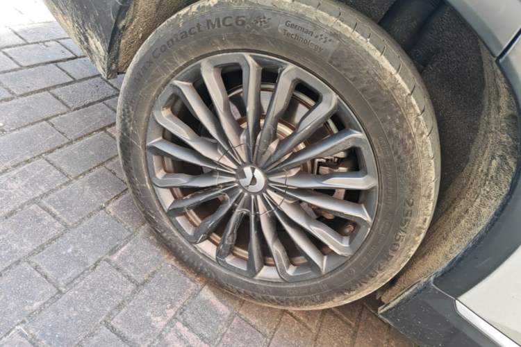 Used Nio ES8 2020 580 km Range Six-Seater Version Right Rear Wheel Hub