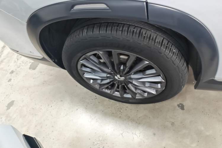 Used Nio ES8 2020 415 km Range 7-Seater Version Right Rear Wheel Hub