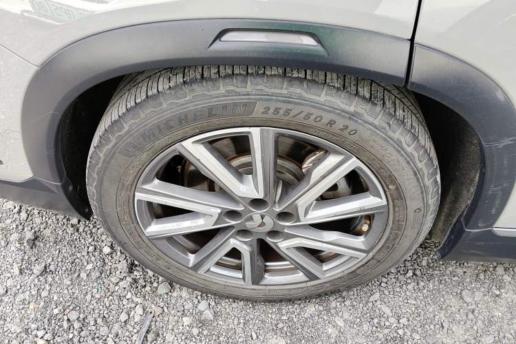 Used Nio ES8 2020 415 km Range 6-Seater Version Right Rear Wheel Hub