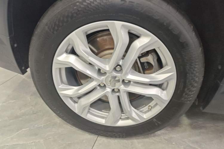 Used Nio ES8 2020 415 km Range 6-Seater Version Right Rear Wheel Hub