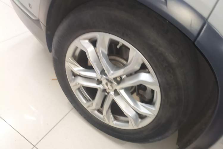 Used Nio ES8 2020 580 km Range Six-Seater Version Right Rear Wheel Hub