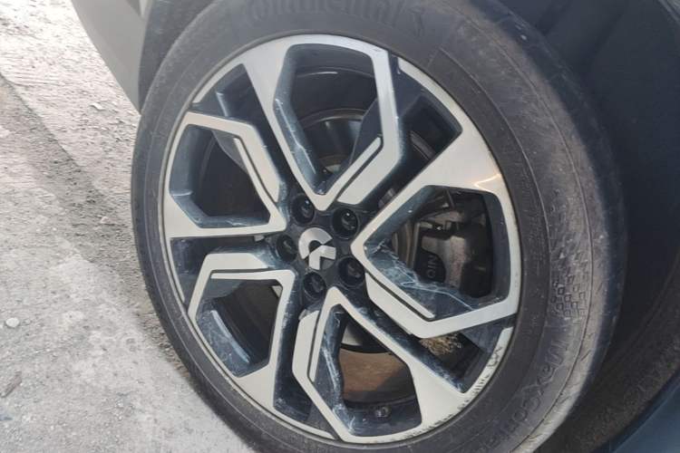 Used Nio ES8 2020 415 km Signature Edition 6-Seater Version Right Rear Wheel Hub