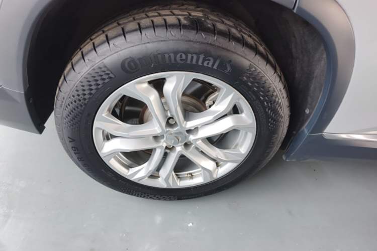 Used Nio ES8 2020 415 km Range 6-Seater Version Right Rear Wheel Hub