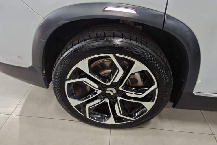 Used Nio ES8 2020 580 km Range Six-Seater Version Right Rear Wheel Hub