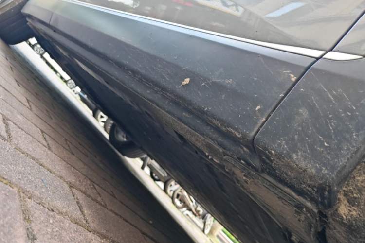 Used Nio ES8 2020 580 km Range Six-Seater Version Right Side Sill