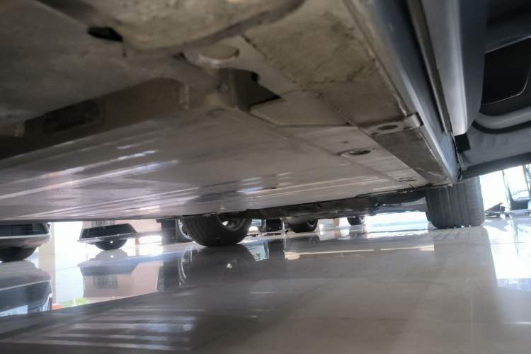 Used Nio ES8 2020 415 km Range 7-Seater Version Right Side Sill