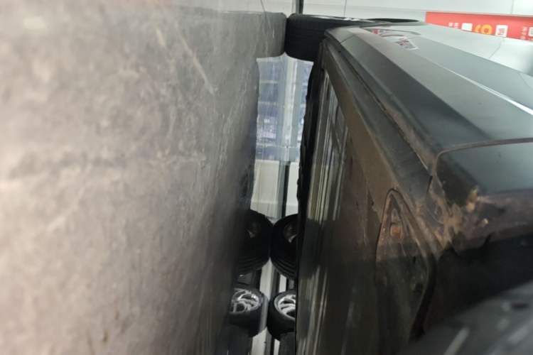 Used Nio ES8 2020 415 km Range 6-Seater Version Right Side Sill