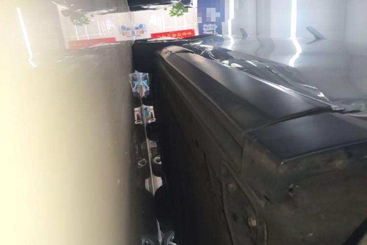 Used Nio ES8 2020 580 km Range Six-Seater Version Right Side Sill