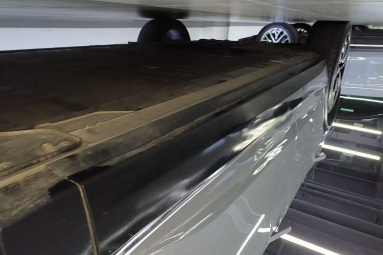 Used Nio ES8 2020 415 km Signature Edition 6-Seater Version Right Side Sill