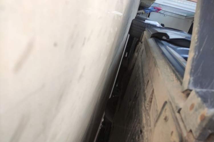 Used Nio ES8 2020 450 km Range 7-Seater Version Right Side Sill