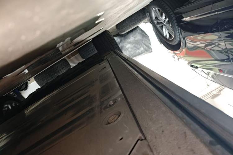 Used Nio ES8 2020 415 km Range 6-Seater Version Right Side Sill