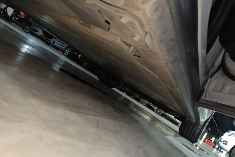 Used Nio ES8 2020 415 km Range 7-Seater Version Right Side Sill