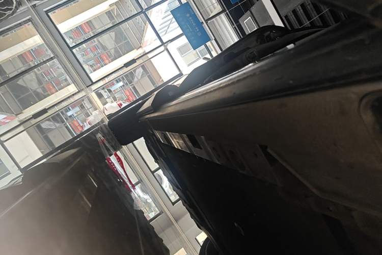 Used Nio ES8 2020 415 km Signature Edition 6-Seater Version Right Side Sill