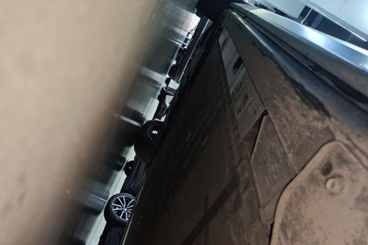 Used Nio ES8 2020 580 km Range Six-Seater Version Right Side Sill