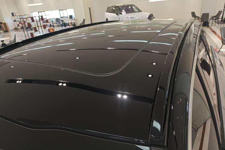 Used Nio ES8 2020 415 km Range 6-Seater Version Roof