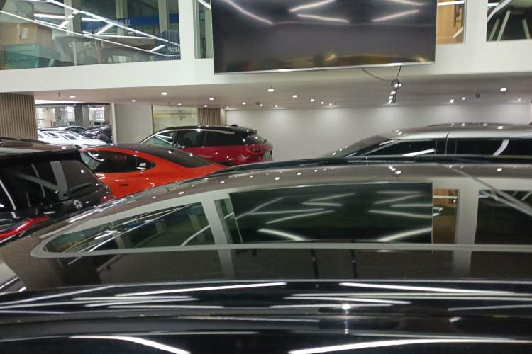 Used Nio ES8 2020 415 km Range 7-Seater Version Roof