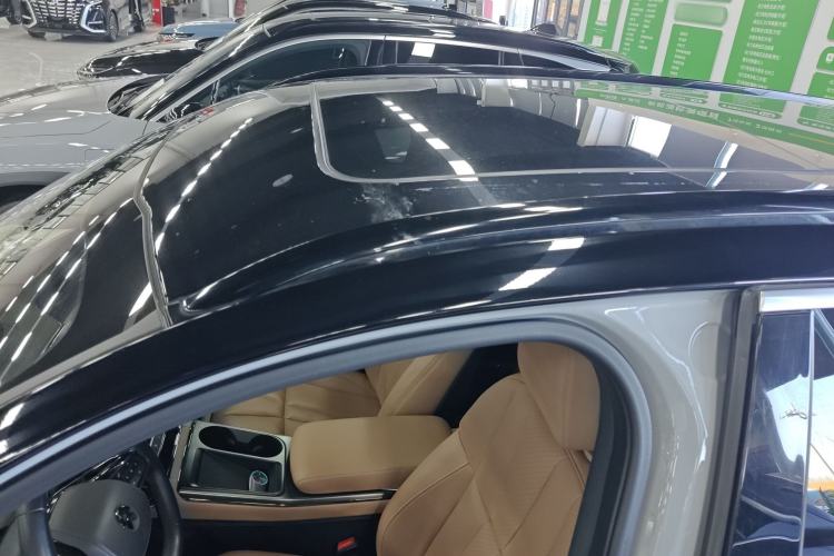 Used Nio ES8 2020 580 km Range 7-Seater Version Roof
