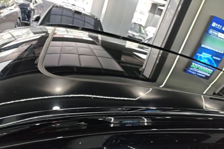 Used Nio ES8 2020 580 km Range Signature Edition Six-Seater Version Roof