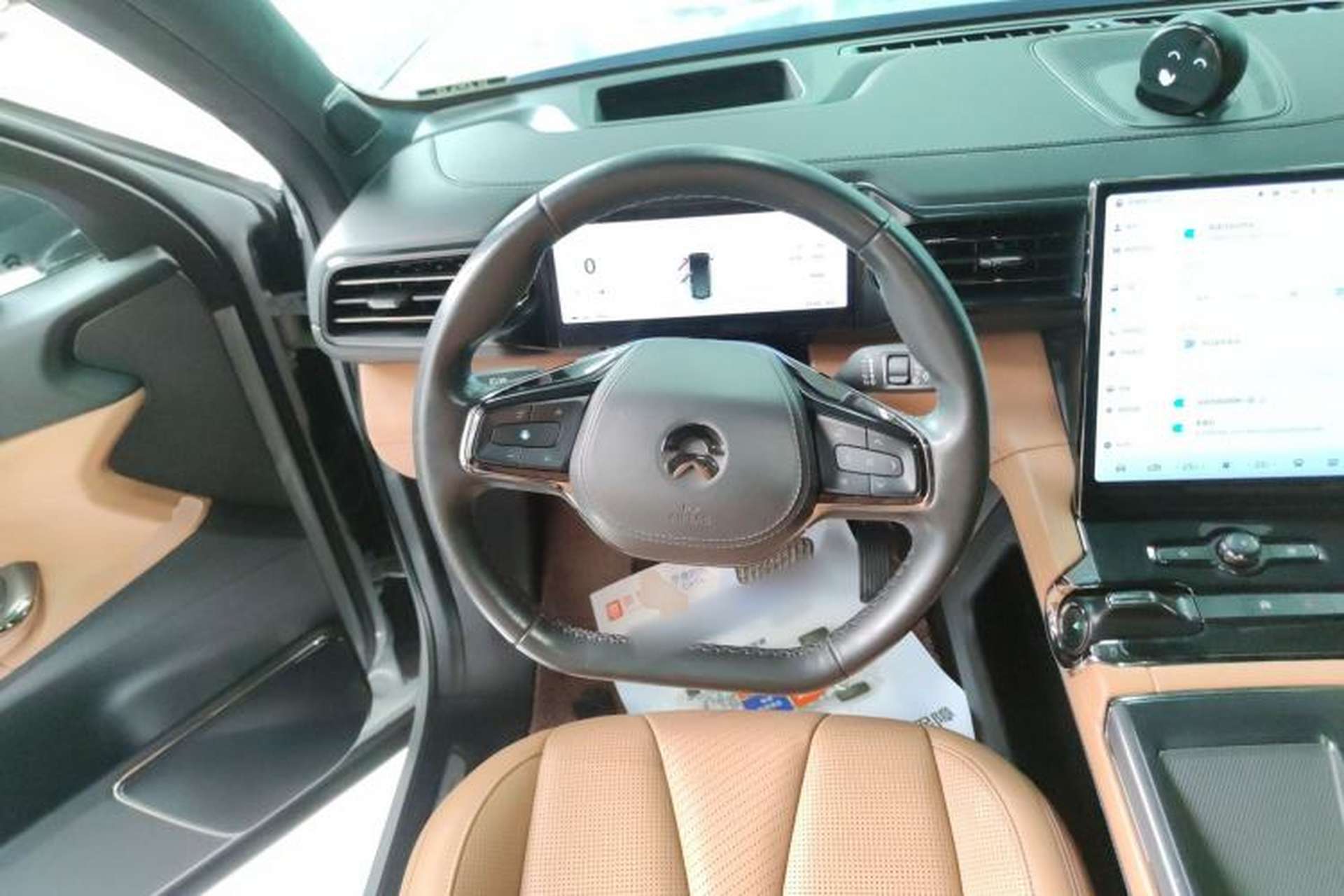 Used Nio ES8 2020 580 km Range Six-Seater Version Steering Wheel