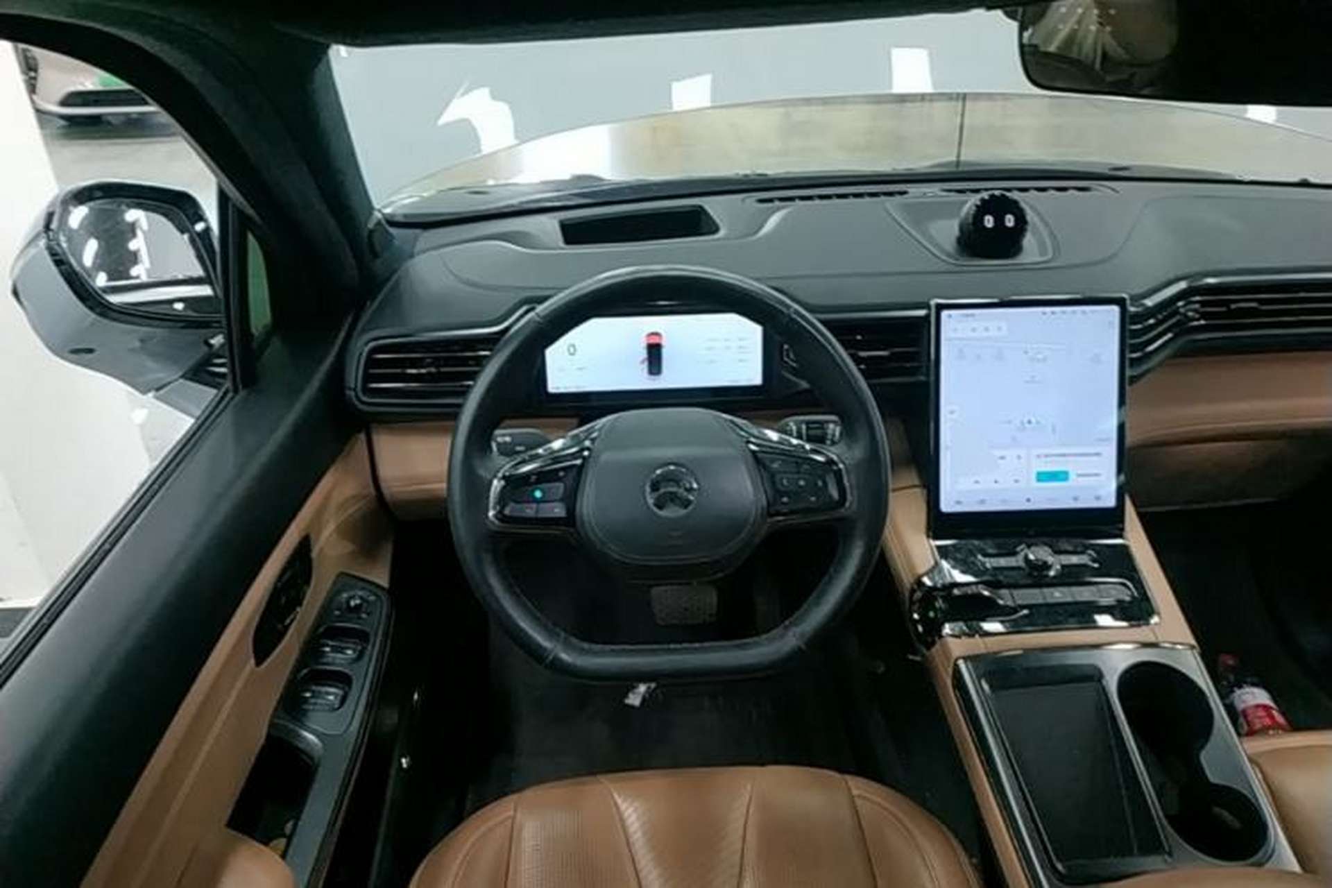Used Nio ES8 2020 415 KM Signature Edition 7-Seater Version Steering Wheel